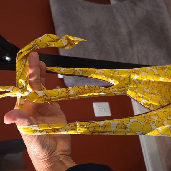 Yellow Lemon Halter Dress WITH POCKETS Size 6 - Picture 3 of 7